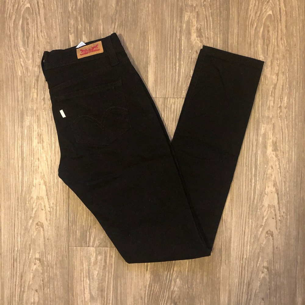 NWOT Levi’s black skinny jeans